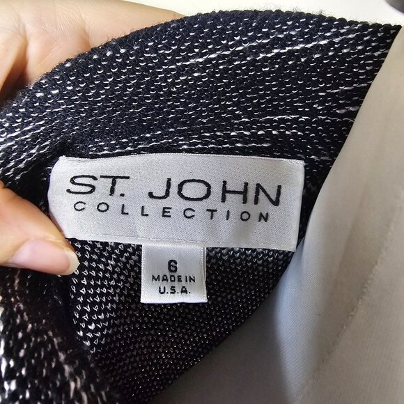 St. John Black & White Santana Knit Blazer Jacket Sz 6 Gold Button Nautical - Picture 7 of 12